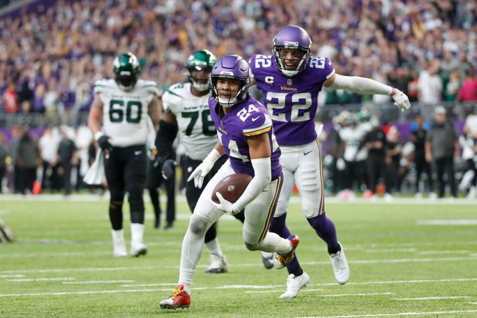 The 10-2 Vikings are underdogs against the Detroit Lions in NFL Week 14.