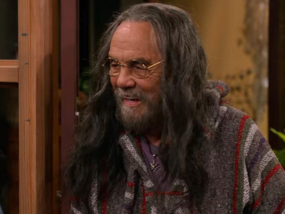 Tommy Chong as Leo on season one, episode two of "That '90s Show."