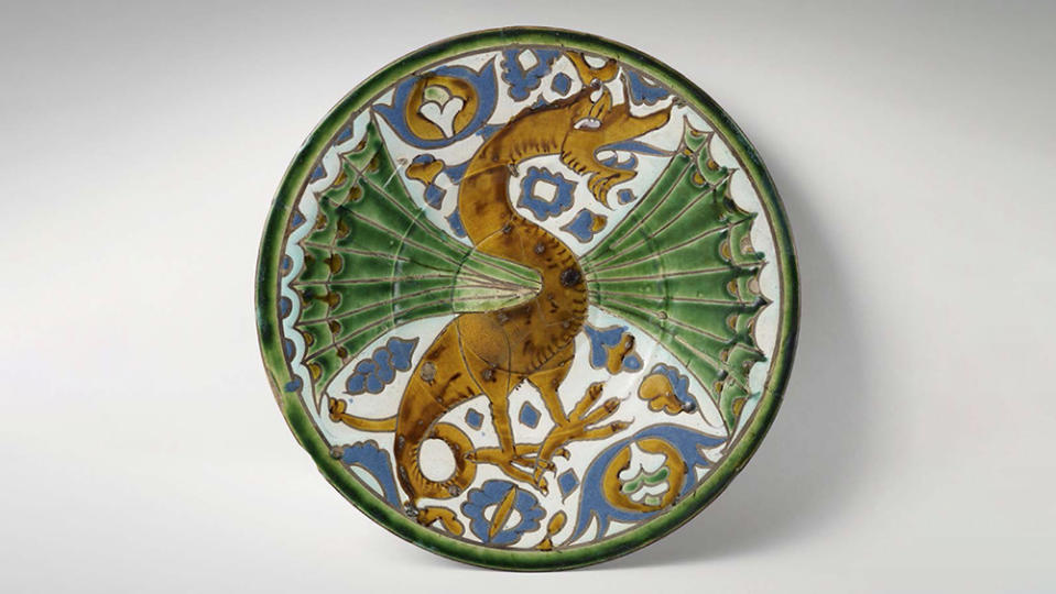 Plate with dragon (wyvern), made in Seville, Spain, ca. 1500;