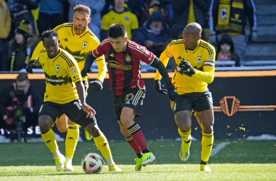 Crew midfielder Yaw Yeboah (14) and his teammates shut out Thiago Almada (10) and Atlanta United in a 1-0 win Saturday.