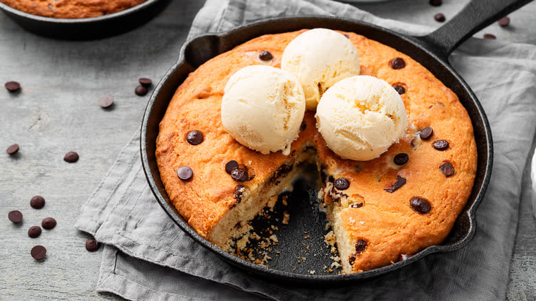 Skillet-baked chocolate chip cake