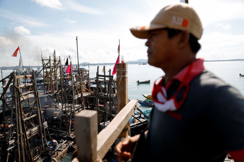 The Wider Image: Mining tin from the sea