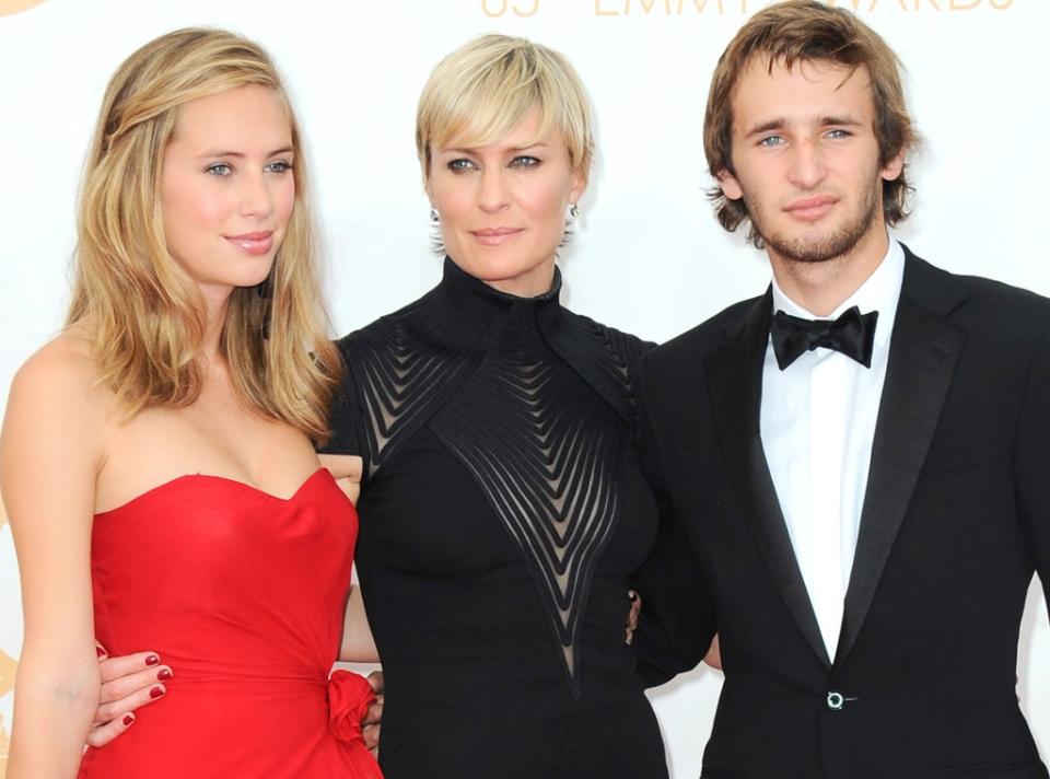 Dylan Penn, Robin Wright, Hopper Penn 