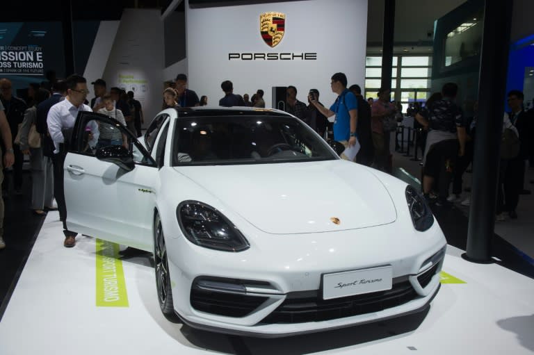 There'll be no Porsche diesels in the future, CEO Oliver Blume says. Instead, the German company will focus on "powerful petrol, hybrid and, from 2019, purely electric vehicles"