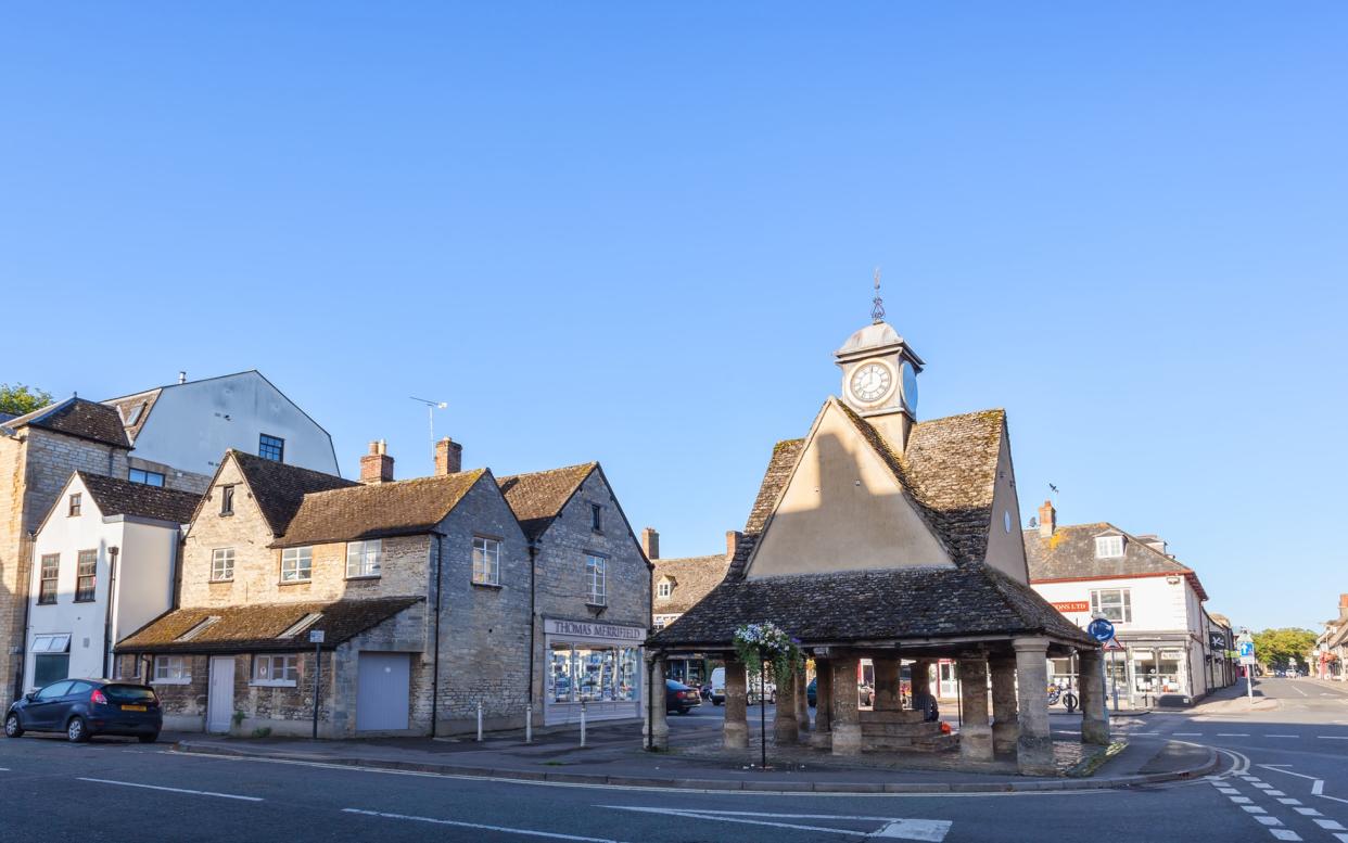 Overtourism isn't a problem in Witney - ©2015 Martyn Ferry