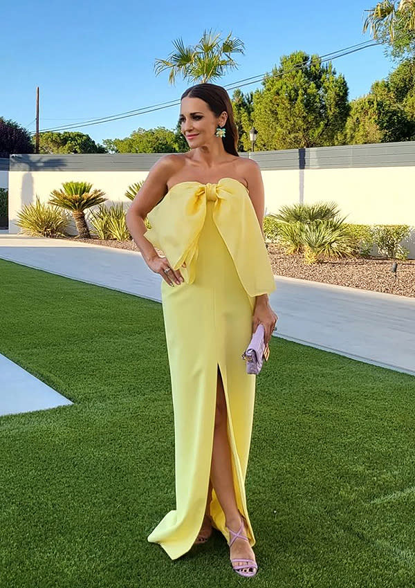 Paula Echevarría con vestido amarillo palabra de honor