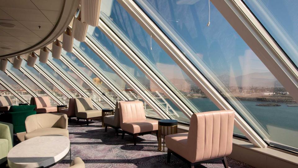 Crystal Cruise ship, Serenity's Palm Court Restaurant lounge