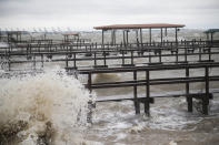 Hight tide begins at the Light House District ahead of Tropical Storm Beta Monday, Sept. 21, 2020 in Kemah, Texas. (Marie D. De Jesús/Houston Chronicle via AP)