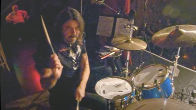 Watch Dave Grohl and Greg Kurstin Cover Peaches