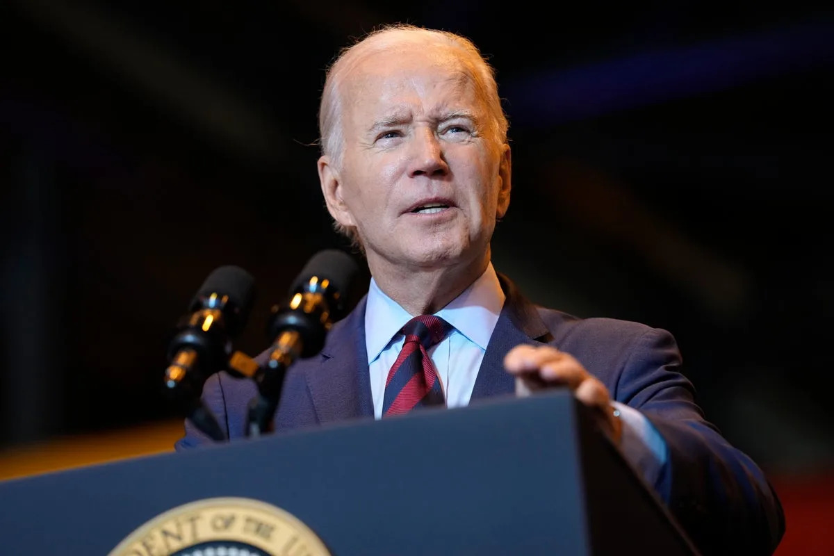 Biden trolls ‘the last guy’ Trump over jobs, China and pensions in Labor Day speech (news.yahoo.com)