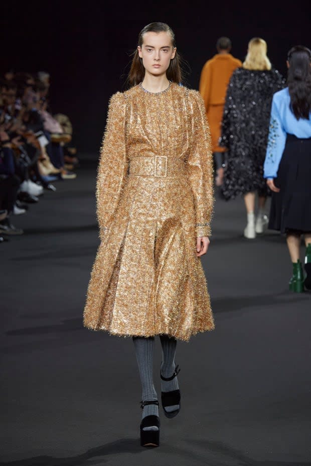 <p>A look from Rochas's Fall 2020 collection. Photo: Imaxtree</p>