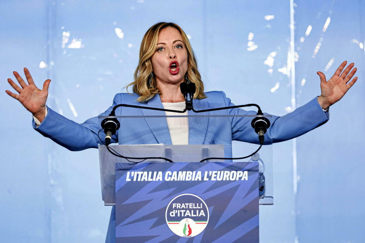 La cheffe du gouvernement Italien se présente en tête de la liste de son parti d'extrême droite Frères d'Italie aux élections européennes.  - Credit:Roberto Monaldo/AP/Sipa