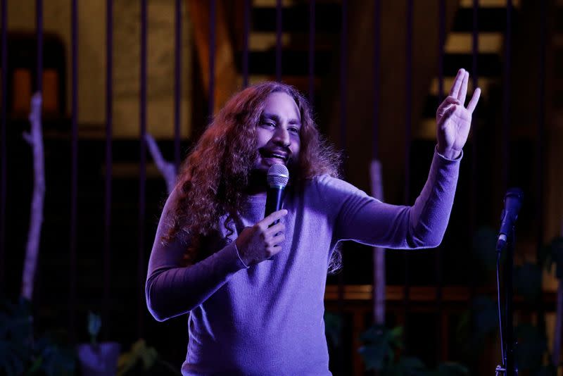 Apolitical stand-up comedy gains steam in the Venezuelan capital