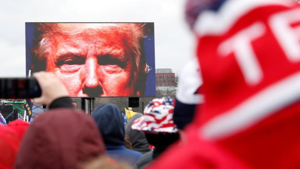 trump addresses 6 jan rally