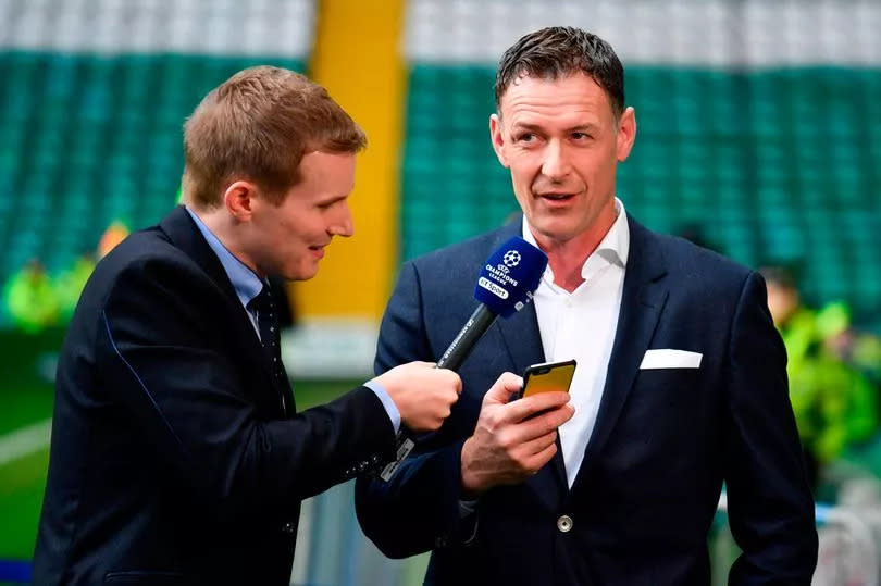 Darrell Currie and Chris Sutton -Credit:SNS Group