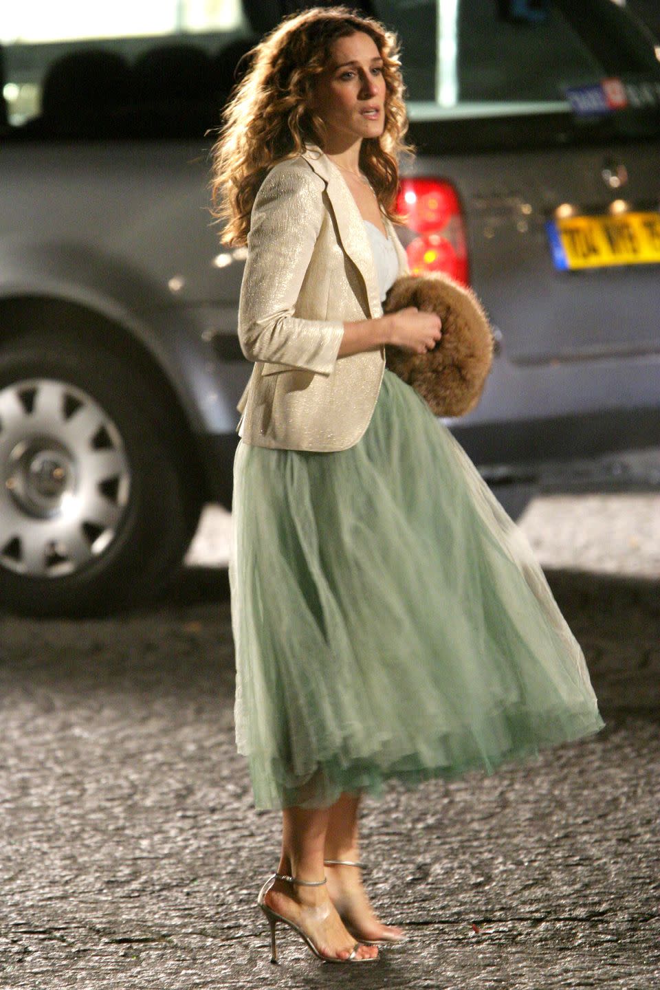 sarah jessica parker on the set of 