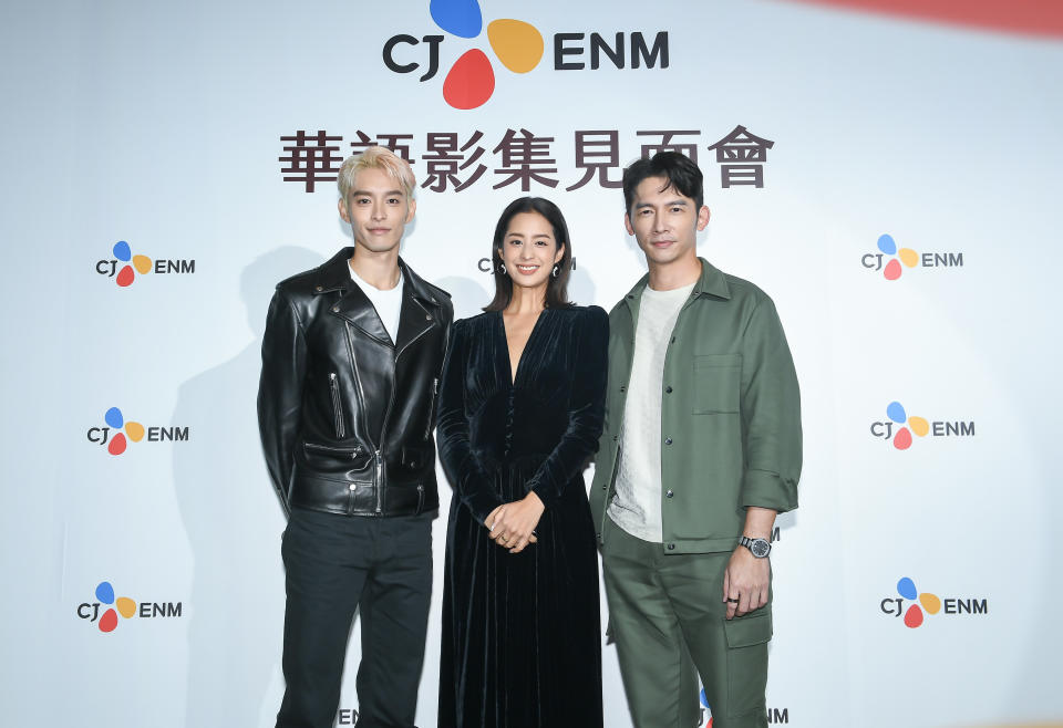 ▲曹佑寧 (左起)、莫允雯、温昇豪出席CJ ENM華語影集見面會。