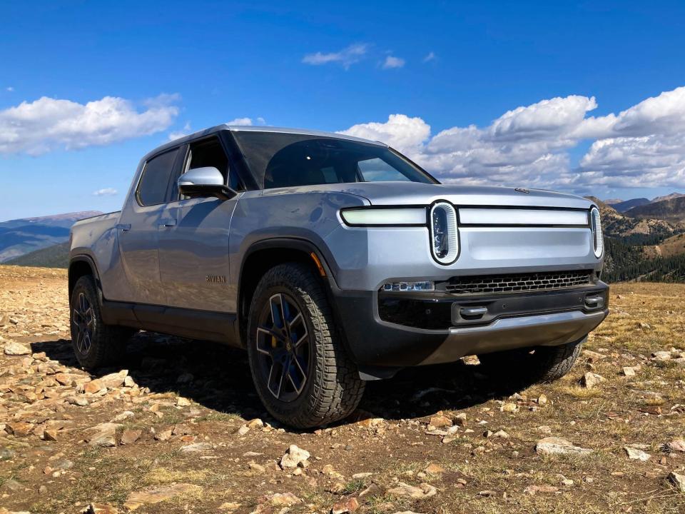 [EMBARGO 9/28 DNP] Rivian R1T