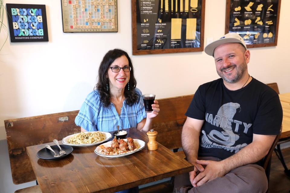 Lohudfood and dining reporter Jeanne Muchnick with owner Tony Scotto at DPNB Pasta & Provisions in Nyack June 23, 2023.