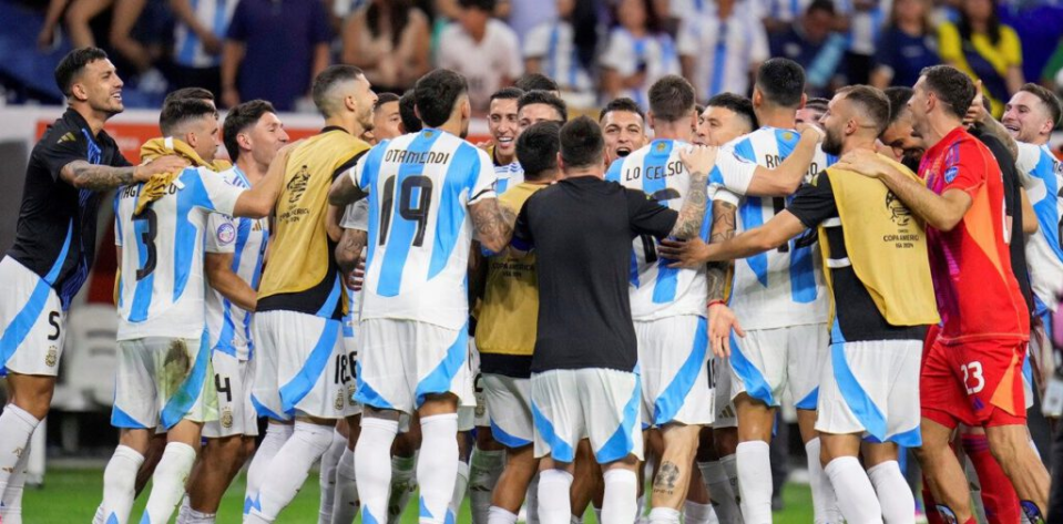 selección argentina festejo Dibu copa américa
