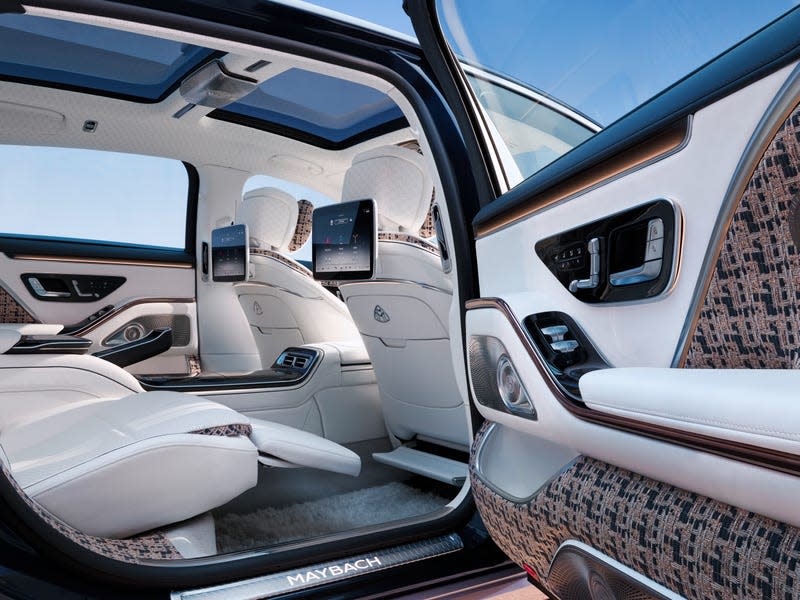 Mercedes-Maybach S-Class Haute Voiture interior
