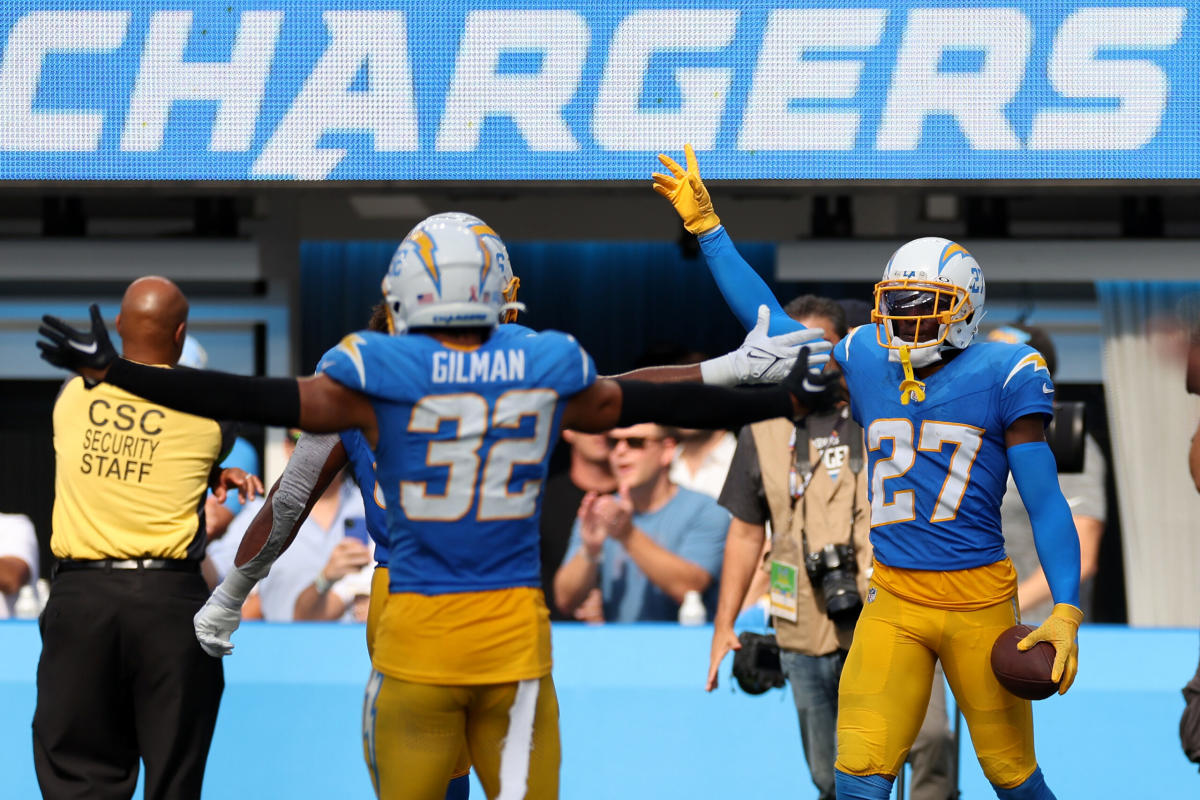 NFL on ESPN on X: Breaking: Chargers' CB J.C. Jackson sustained a  season-ending injury Sunday, Chargers' HC Brandon Staley announced.   / X