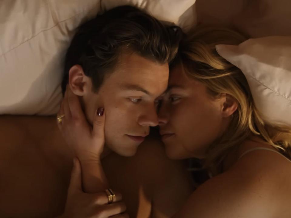 Harry Styles and Florence Pugh in the trailer for "Don't Worry Darling."