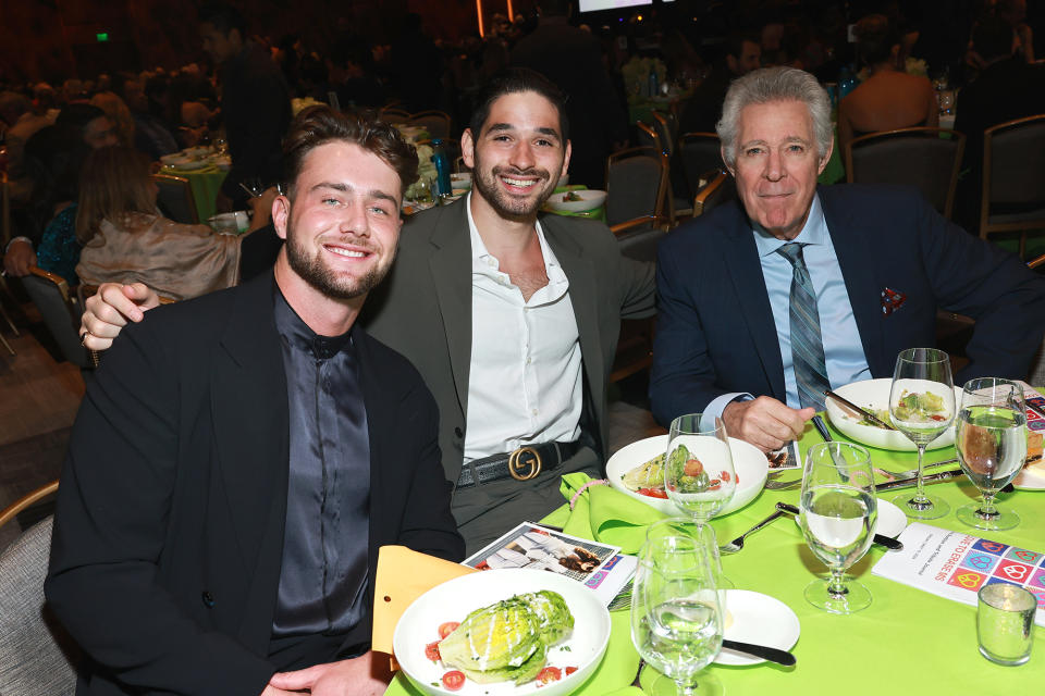 Harry Jowsey, Alan Bersten and Barry Williams