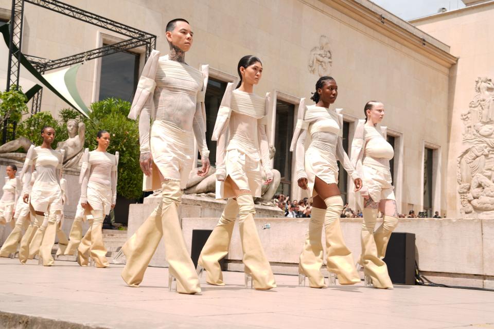 <h1 class="title">Rick Owens - Ambiance - Paris Fashion Week - Menswear Spring/Summer 2025</h1><cite class="credit">WWD/Getty Images</cite>