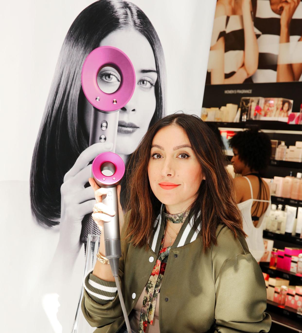 Celebrity hair stylist Jen Atkin endorsed the Dyson Supersonic hair dryer at a Los Angeles event in 2016. (Photo: Rachel Murray via Getty Images)
