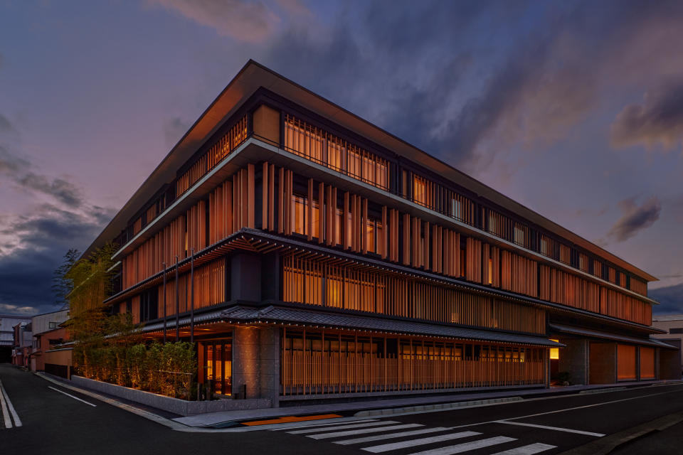 日本旅遊｜泰日混血酒店京都Dusit Thani 鄰近京都車站、世界文化遺產西本願寺／泰式餐廳、按摩進駐！