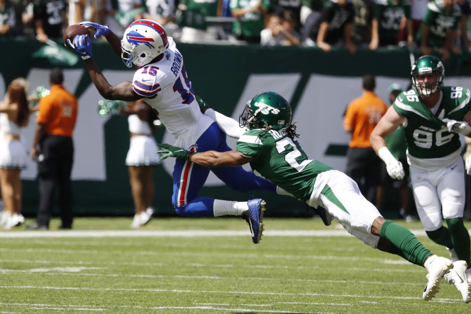 John Brown #15 of the Buffalo Bills makes a catch over Darryl Roberts #27 of the New York Jets during the first quarter at MetLife Stadium on September 08, 2019 in East Rutherford, New Jersey. (Photo by Michael Owens/Getty Images)