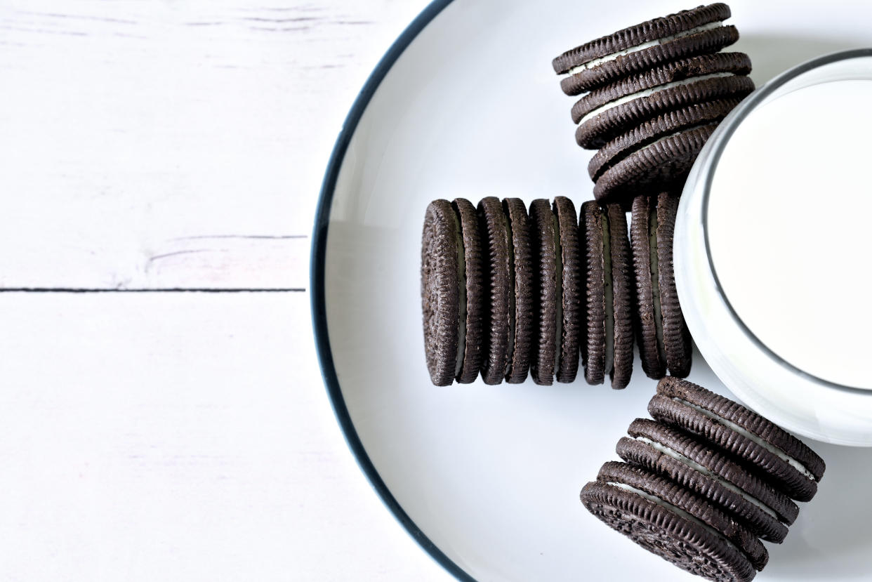 Bet you can't eat just one (sleeve of Oreos). (Photo: Photo by Cathy Scola via Getty Images)
