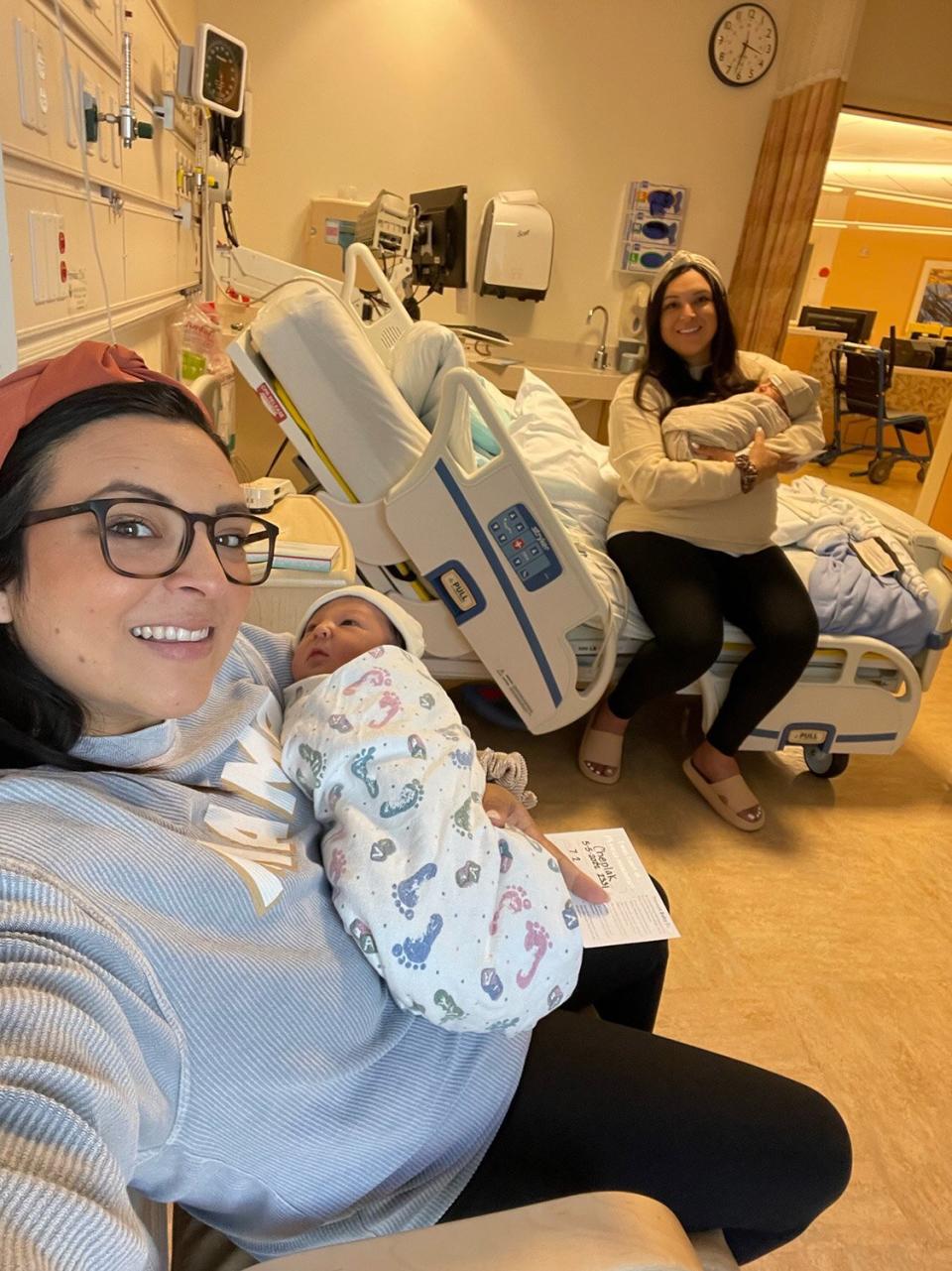 dentical twin sisters Jill Justiniani and Erin Cheplak gave birth on the same day in the same hospital — to baby boys, each weighing the same and the same length.