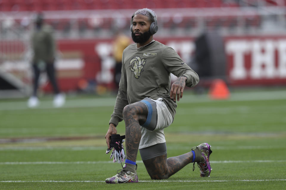 Los Angeles Rams wide receiver Odell Beckham Jr. warms up before Monday night's game. (AP Photo/Jed Jacobsohn)