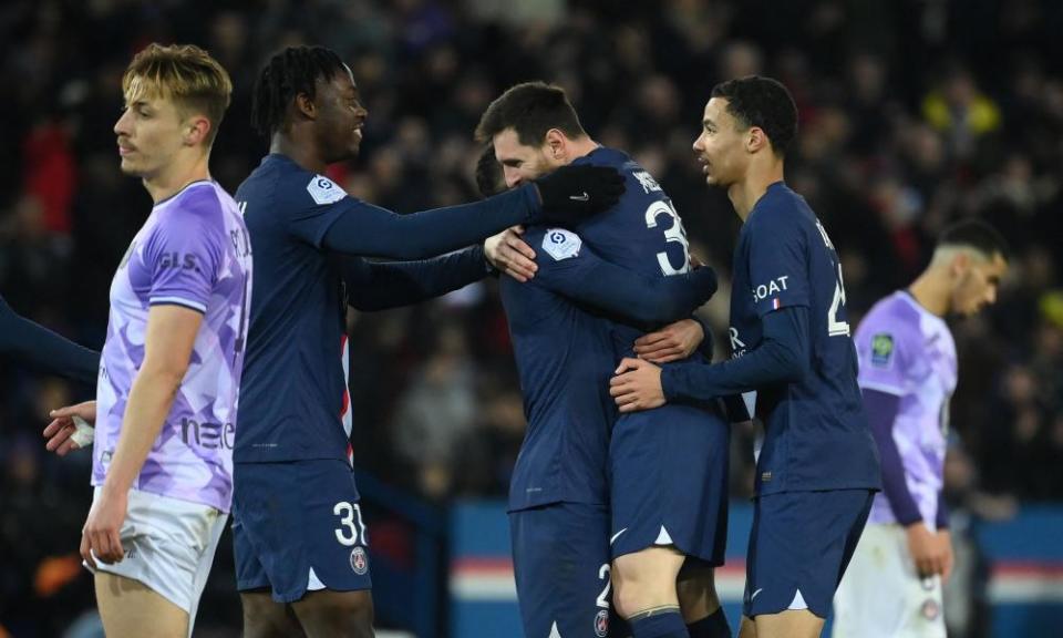 Lionel Messi celebrates with teammates after scoring what proved to be PSG’s winner.