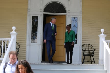 New York City Mayor and former Democratic U.S. Presidential candidate Bill de Blasio speaks at a news conference after announcing that he was ending his presidential bid