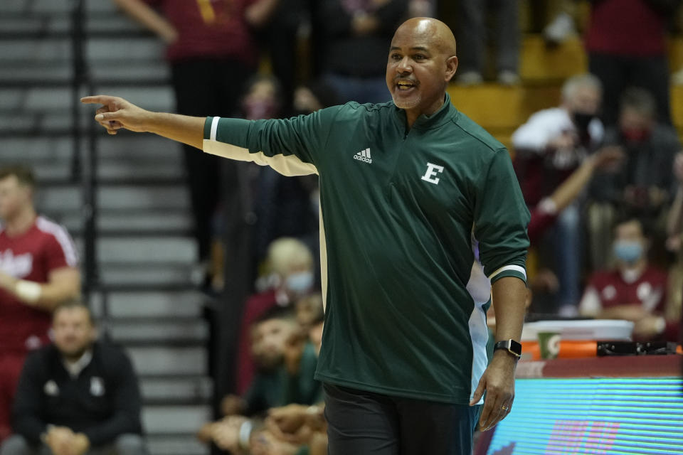 Eastern Michigan head coach Stan Heath talks to a player from the sideline while playing Indiana in the second half of an NCAA college basketball game in Bloomington, Ind., Tuesday, Nov. 9, 2021. Indiana won 68-62. (AP Photo/AJ Mast)