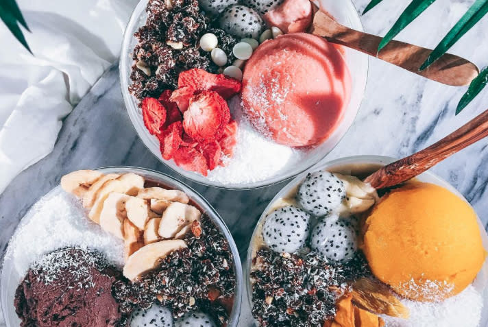 9 healthy smoothie bowl combos you haven’t already tried (and will totally love!)