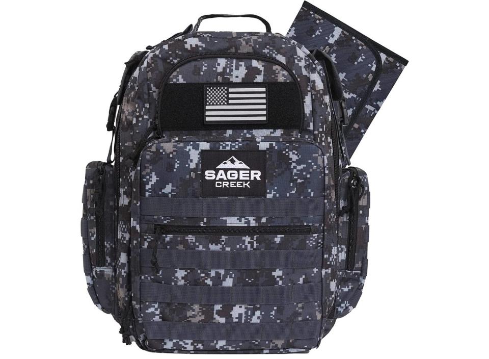 Que vous le receviez en cadeau ou pour vous-même, vous ne pouvez pas vous tromper avec ce sac à langer solide et imperméable de Sager Creek.  (Source : Amazon)