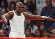 Mayweather Jr. first appeared in a <a href="https://www.wwe.com/videos/big-show-vs-floyd-mayweather-no-holds-barred-wrestlemania-xxiv" rel="nofollow noopener" target="_blank" data-ylk="slk:No Disqualification match;elm:context_link;itc:0;sec:content-canvas" class="link ">No Disqualification match</a> against the Big Show at Wrestlemania XXIV in 2008. A year later, he guest hosted 'Raw' on Aug. 24, 2009.