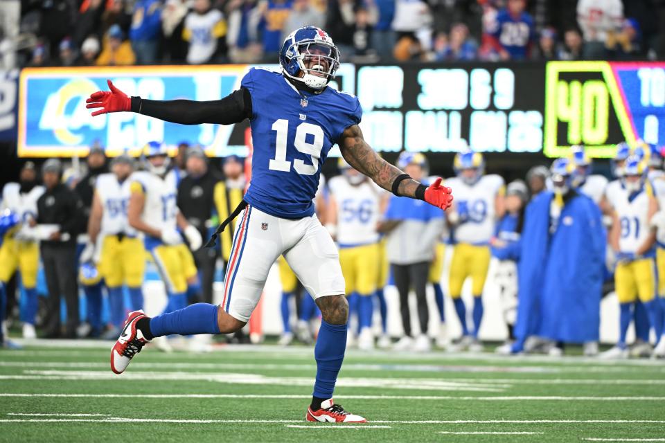 Isaiah Simmons #19 of the New York Giants celebrates after a sack during the second half against the Los Angeles Rams at MetLife Stadium on Dec. 31, 2023, in East Rutherford, New Jersey.