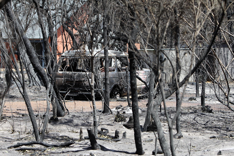 Bush Fire Continues To Threaten Western Australia Towns