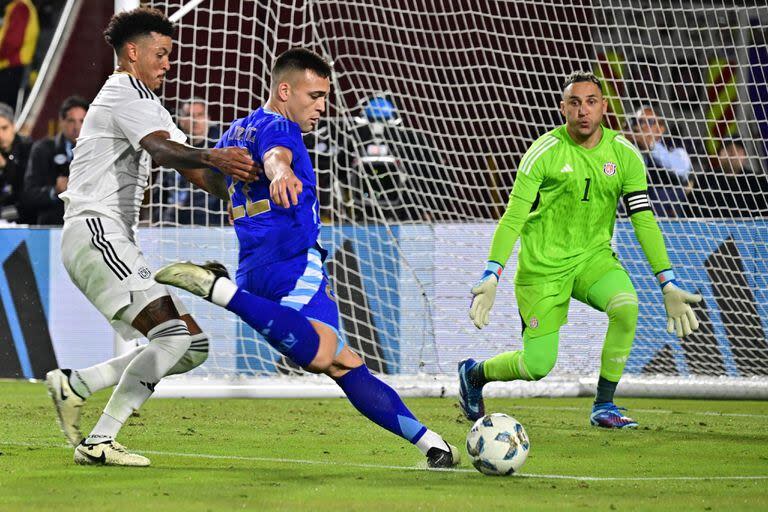 Lautaro Martinez pudo volver al gol ante Costa Rica