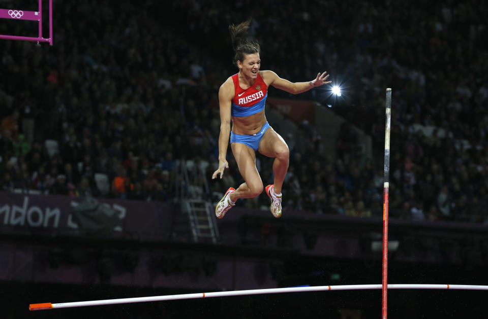 Russia's Yelena Isinbayeva reacts as she fails to clear the bar in the women's pole vault final during the London 2012 Olympic Games at the Olympic Stadium August 6, 2012. REUTERS/Phil Noble (BRITAIN - Tags: SPORT ATHLETICS OLYMPICS TPX IMAGES OF THE DAY) 