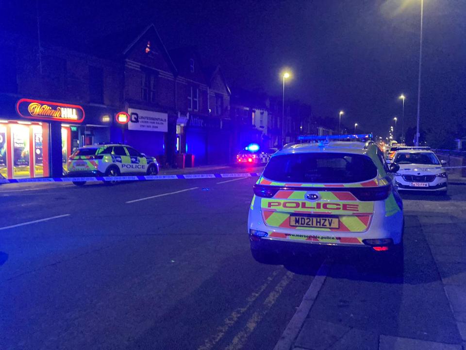 Police sealed off a large area of a major Liverpool road this evening where a man is understood to have fallen from a top-floor window.

The incident occurred on Longmoor Lane, Fazakerley, at around 10pm on Sunday night. Merseyside Police and paramedics from the North West Ambulance Service attended the scene, and a large cordon was put in place between the junctions with Inglis Road and Goodacre Road.

Police at a scene in Longmoor Lane, Fazakerley, where a person is reported to have fallen from a window