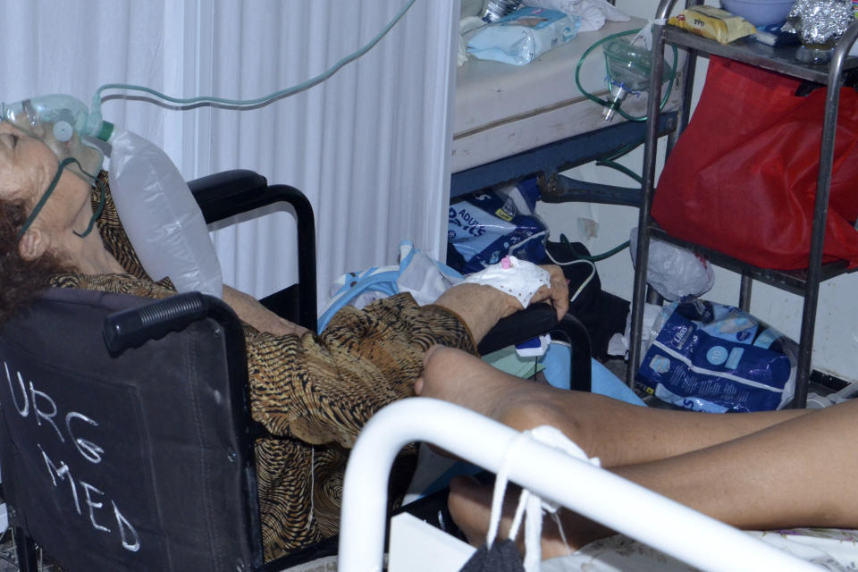 A woman infected with the COVID-19 virus lays on a medical chair in the Iben El Jazzar hospital in Kairouan, Tunisia, Monday, June 28, 2021.Confirmed virus infections in Tunisia have grown sharply over the last month to the highest daily levels since the pandemic began, while the vaccination rate remains low, according to data from John's Hopkins University. The data indicate that Tunisia has reported Africa's highest per-capita death toll from the pandemic, and is currently recording one of the highest per-capita infection rates in Africa. (Photo/Aimen Othmani)