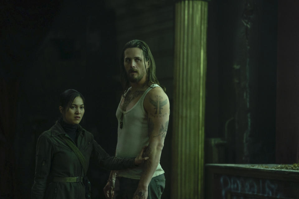 Yen (Nhung Kate), Frankie (Ben Robson) - The Continental: From The World of John Wick (Prime Video)