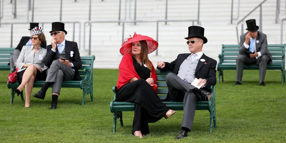 <p>Attendees dressed in posh, Ascot-approved attire.</p>