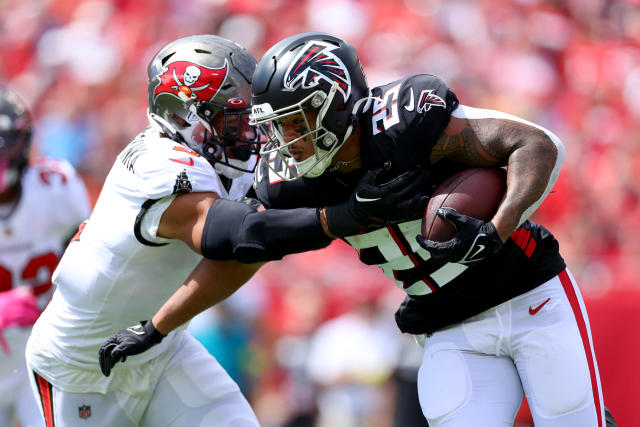 Falcons RB Tyler Allgeier needs 100 rushing yards vs. Bucs to hit 1K